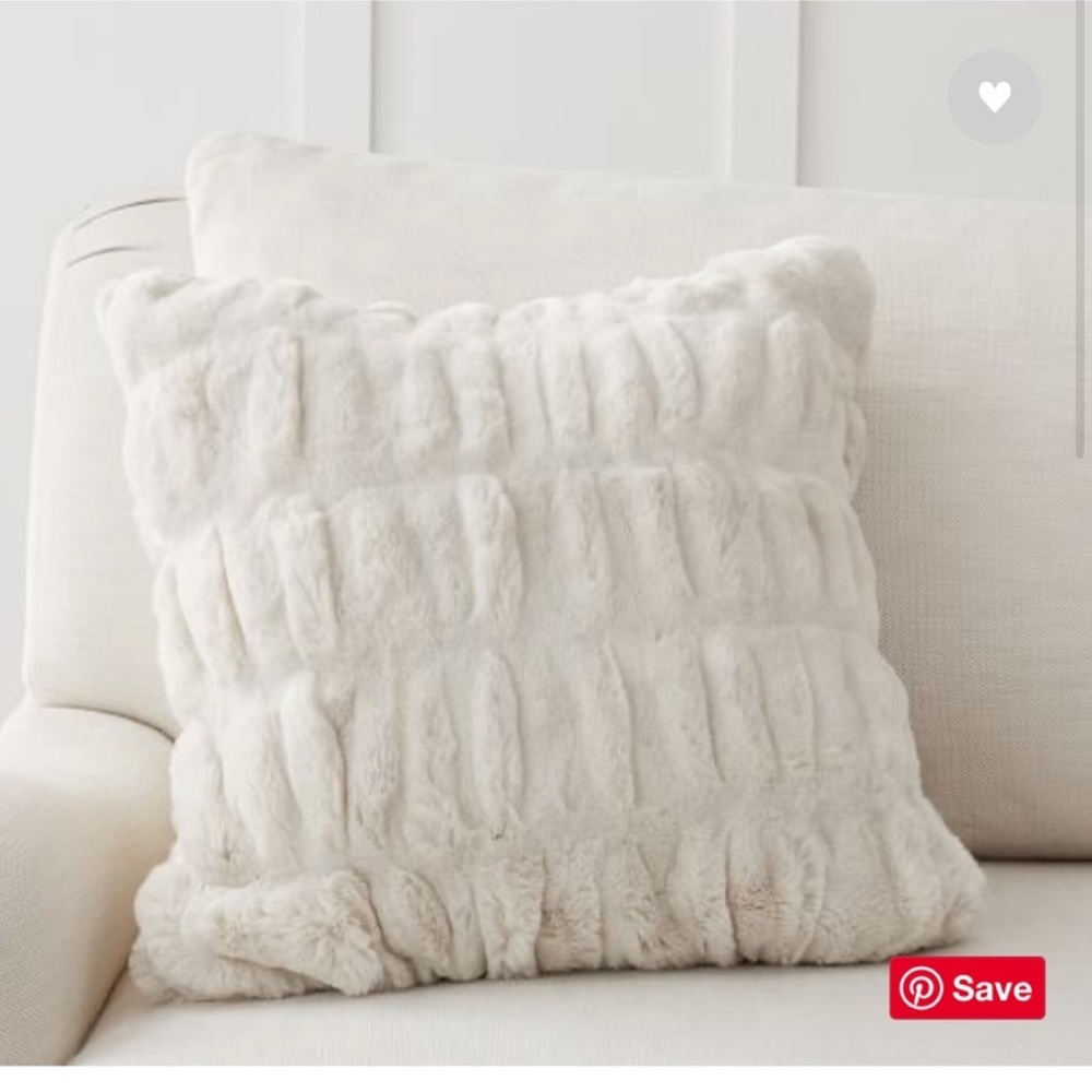 SIX (6) Pottery Barn Faux Fur 18x18 Pillow Covers